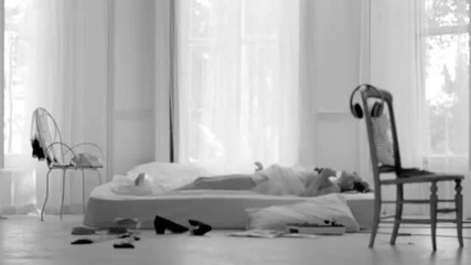 Ellie Goulding - Figure 8