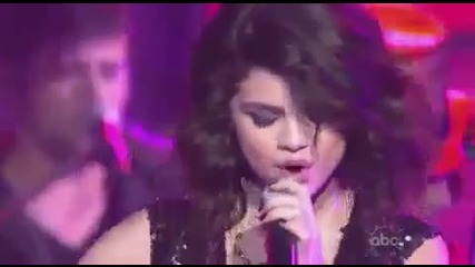 Selena Gomez More Live on New Years Eve 2010 ( Proof That She Can Sing Live )