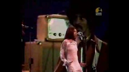 Tina Turner - Rolling On The River