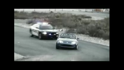 Miata vs. Charger Police Car - Hot Pursuit! 