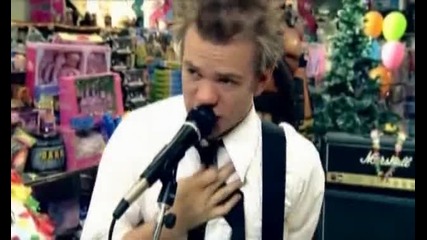Sum 41 - Walking Disaster