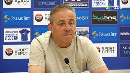 Илиан Илиев призна, че може да продължи да бъде треньор на Черно море и България