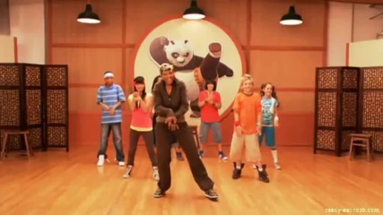 How To Do The Panda Dance - Featuring Ross Lynch