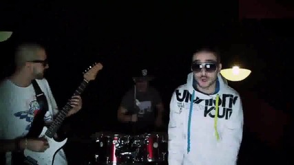 Криско - Почивни дни [официално Видео] + Текст