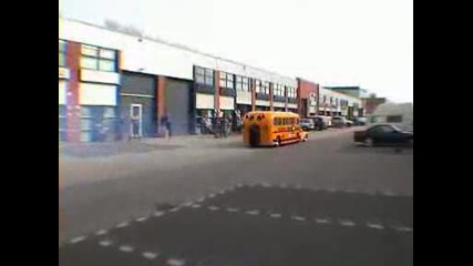 Американски Училищен автобус с реактивен двигател
