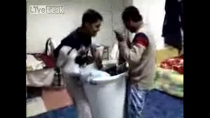 Луд арабски бъзик