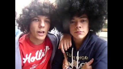 Harry Louis from 1 Direction wearing some weird wigs