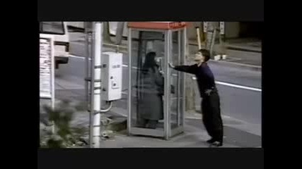 Затворена с миризма от чужда пръдня