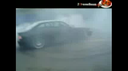 А бе и Аз мога така ама вкъщи на NFS-a!!!