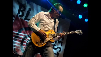 Joe Bonamassa - Look Over Yonders Wall 