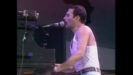 Queen - We Will Rock You and We Are The Champion Live 