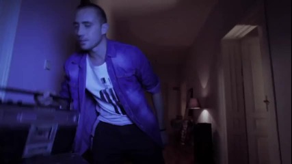 Реклама на Tiger с парчето на Ангел и Мойсей 2