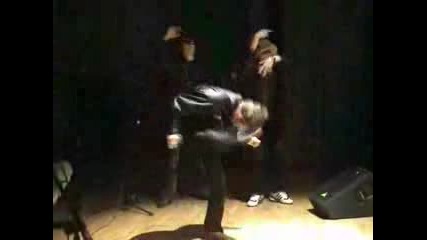 Worldrecord For Kicking Self In Head