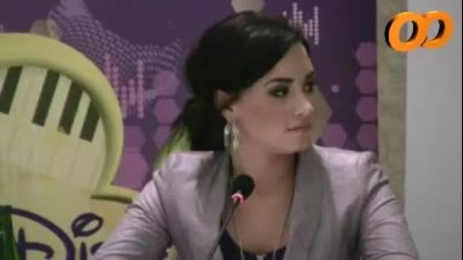 Demi Lovato in Chile - Press Conference 05.22 