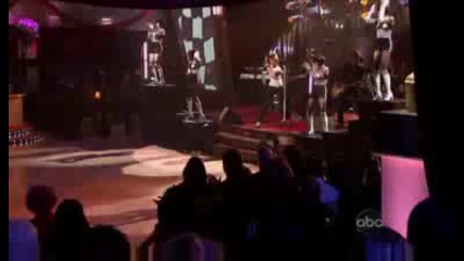 Miley Cyrus - Fly On The Wall - Live Високо Качество