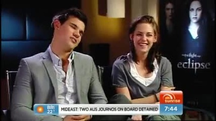 Kristen Stewart & Taylor Lautner Sunrise Interview 