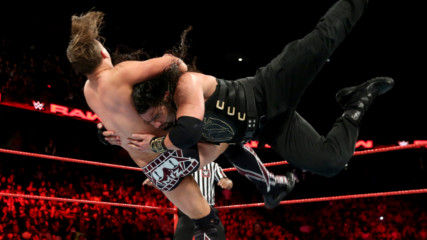 Roman Reigns vs. The Miz: Raw, Sept. 25, 2017