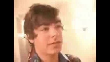 Zac Efron singing Good Morning