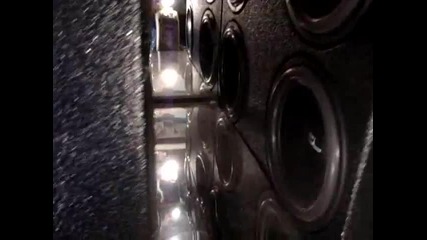 какво да кажем това е жестоко копеле :p 