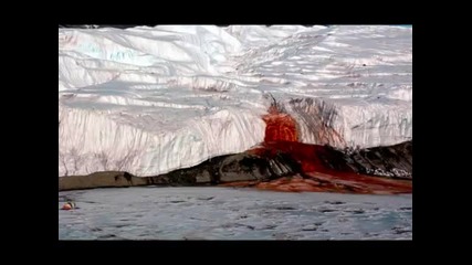 Antarctic_glacier_has_blood-red_