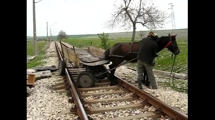 цигани спират влак