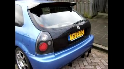 Honda Civic Showing Mtx Audio Subwoofer 