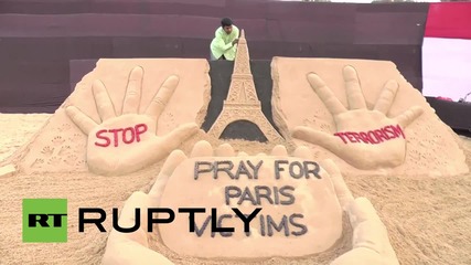 India: Solidarity with Paris expressed by renowned sand artist Sudarsan Pattnaik