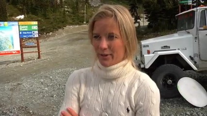 Сноубордистката Хана Тетър се Гордее с Голите си Гърди 