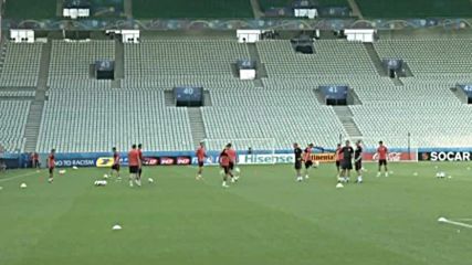 Полша тренира преди срещата си срещу Швейцария от 1/8-финалите на UEFA EURO 2016
