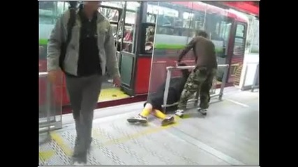 Толкова пиян ... 