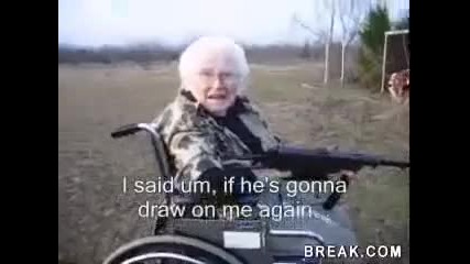 баба в инвалидна количка стреля с калашник много смях