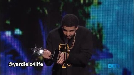 Гаф С Риана и Крис Браун На Наградите На - The Bet Awards Rihanna , Chris Brown
