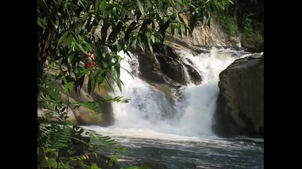 водопадът край Къпиновски манастир 