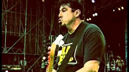 Obituary - Stand Alone (live at wacken open air 2005) 