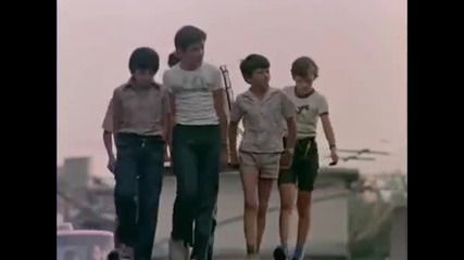 Войната На Таралежите (1979) - Кино Версия