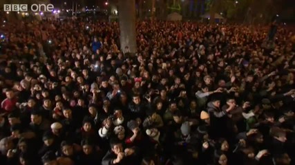 Фойерверките над Лондон в ноща на посрещането на 2012 година.