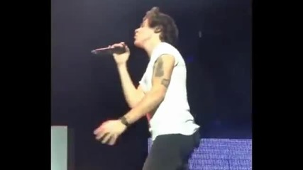 Harry Styles -- Still Into You