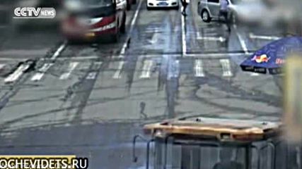 Ето как може да бъде спрян вбесен Булдозерист