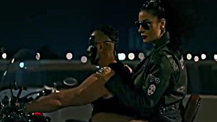Mia Borisavljevic - Pricaju Po Gradu Official Video