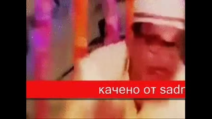 Sara Khan dance on:nagada Sang Dhol