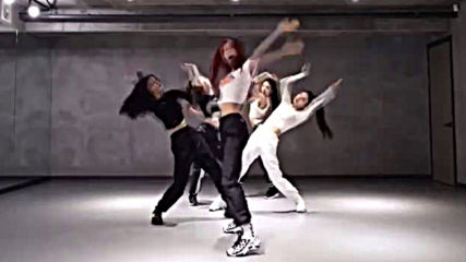 ITZY DALLA DALLA DANCE MIRRORED