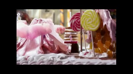Katy Perry Ft. Snoop Dogg - California Gurls (oficial Music Video) 