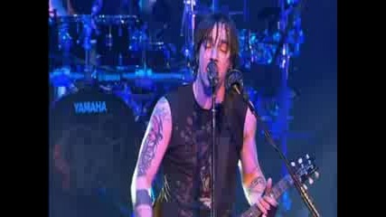 Three Days Grace - Gone Forever (live performance 2008) 