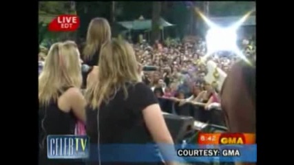 Kelly Clarkson S Good Morning America Performance July 2009 