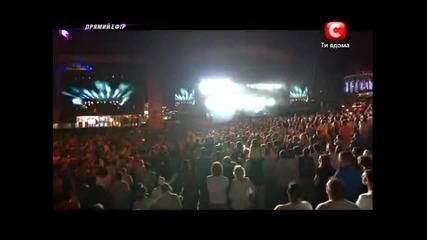 Adam Lambert with Queen - Bohemian Rhapsody (kiev)