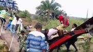 Мост се срути по време на церемония по прерязване на лентата в Конго (ВИДЕО)