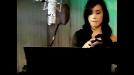 Пътят към Camp Rock 2: The Final Jam [записването на песните][епизод 3]