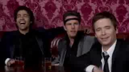 Entourage - Booth