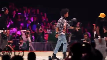 Les Twins vs Lilo Tyger B