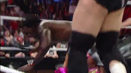Wwe Main Event 11.12.13 - R-truth & Xavier Woods vs. Tons of Funk